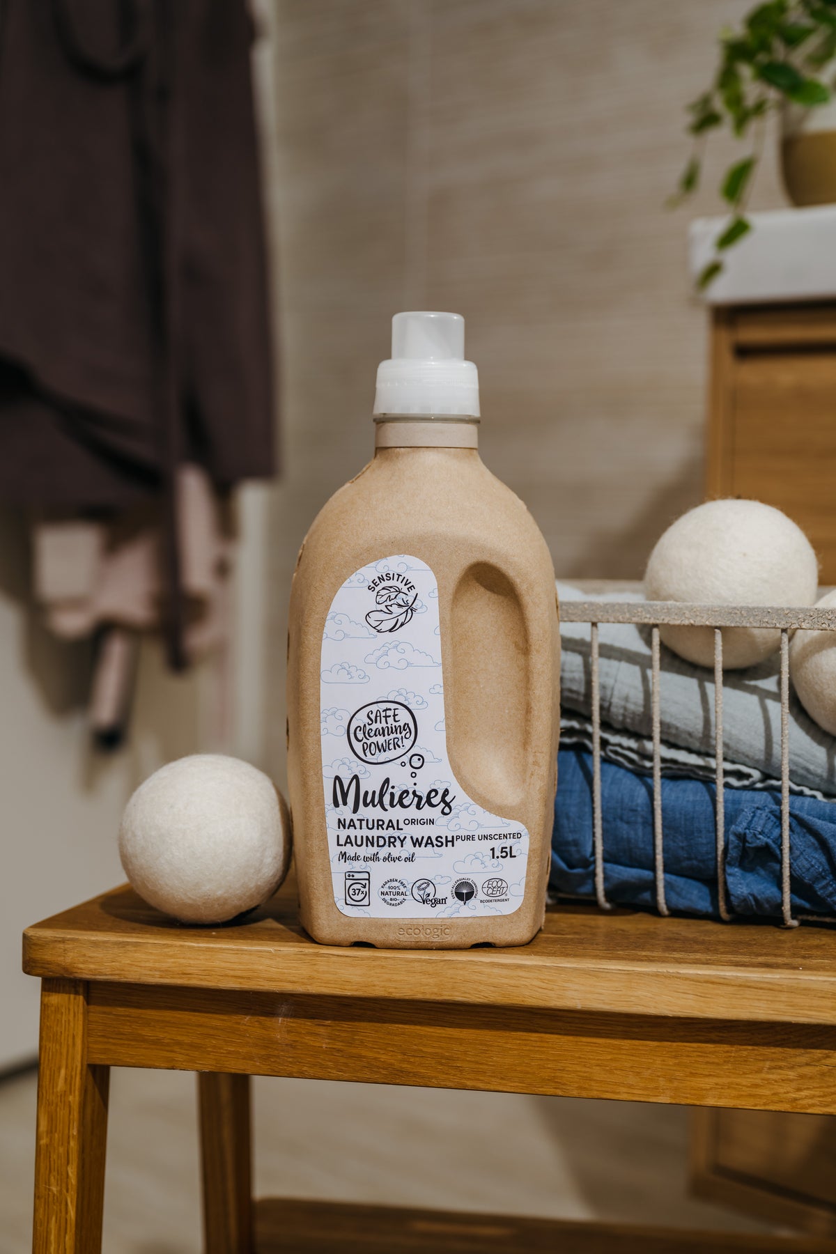 Mulieres Naturligt Tvättmedel Pure Unscented 1,5l
